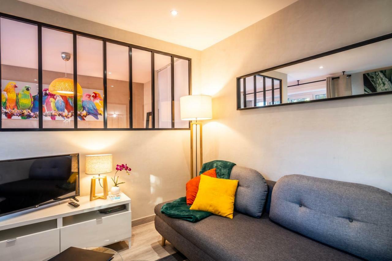 Le Chatelet- Parking Gratuit - Cosy Et Design - A 10 Mn De Geneve Annemasse Ngoại thất bức ảnh